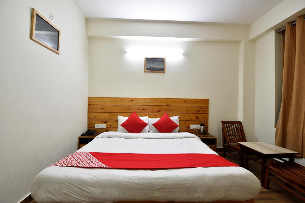 Oyo 13741 Rockwood Bnb Manāli Eksteriør billede
