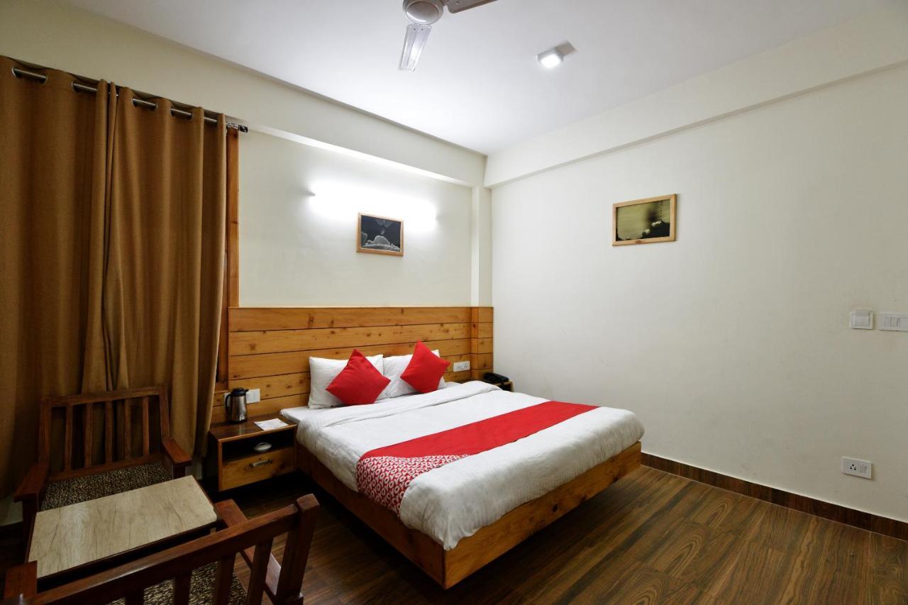 Oyo 13741 Rockwood Bnb Manāli Eksteriør billede