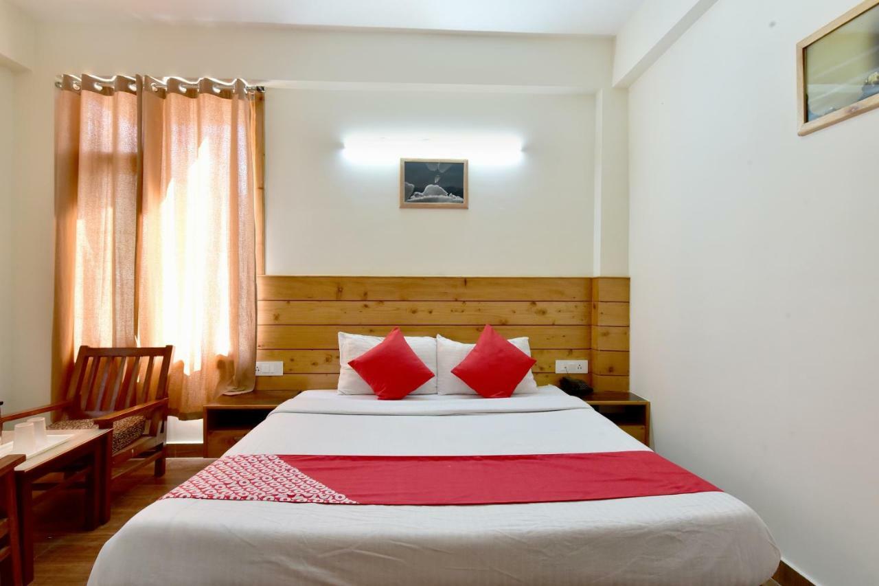 Oyo 13741 Rockwood Bnb Manāli Eksteriør billede