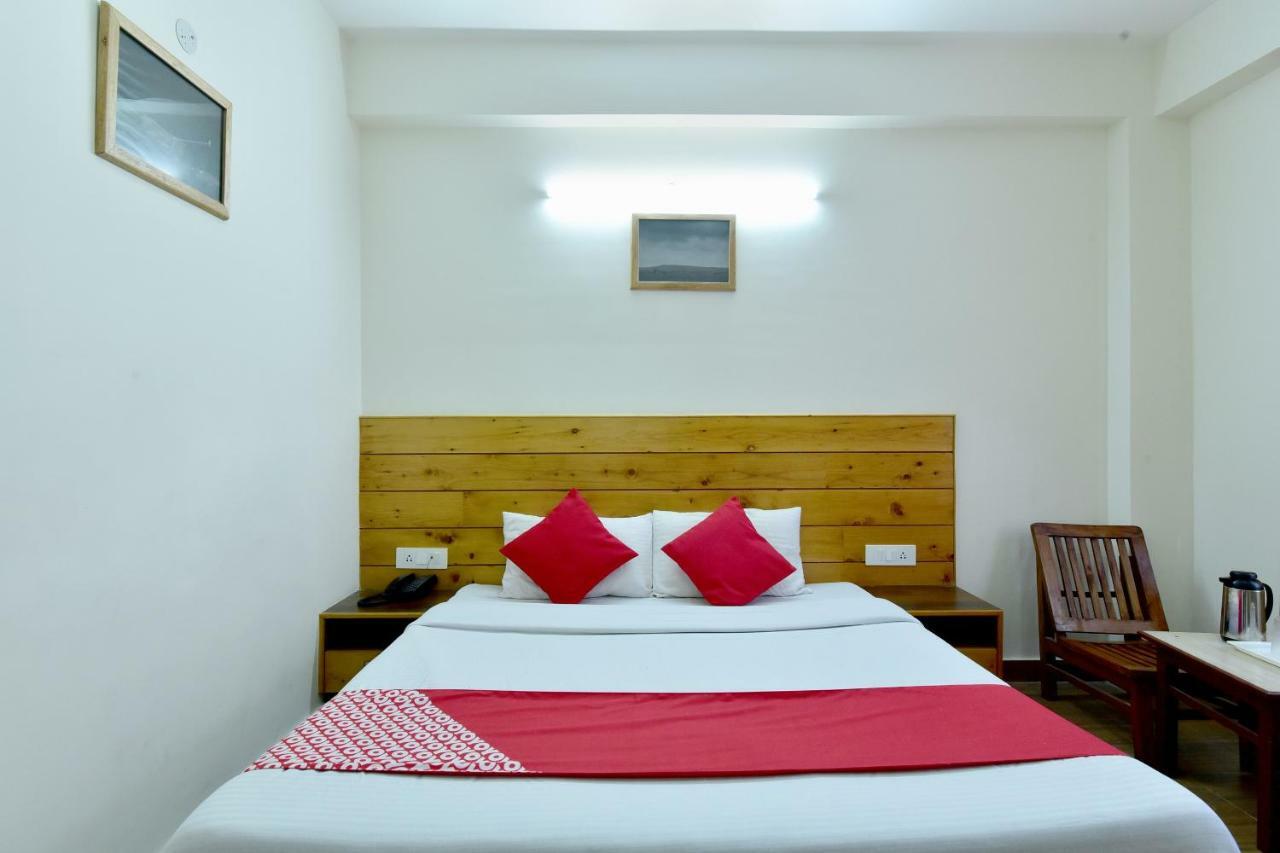 Oyo 13741 Rockwood Bnb Manāli Eksteriør billede